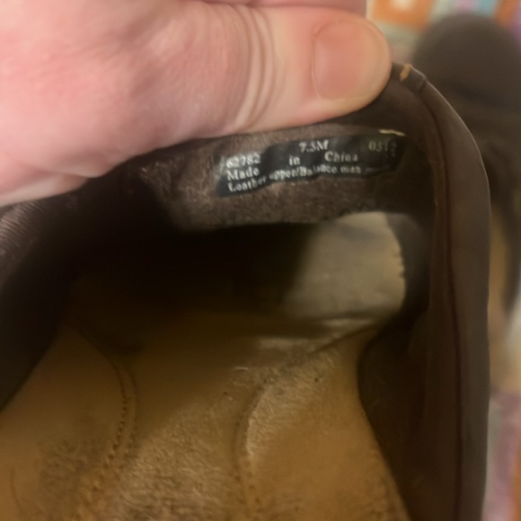 2 pairs Clarks sz 7.5 - Picture 5 of 5